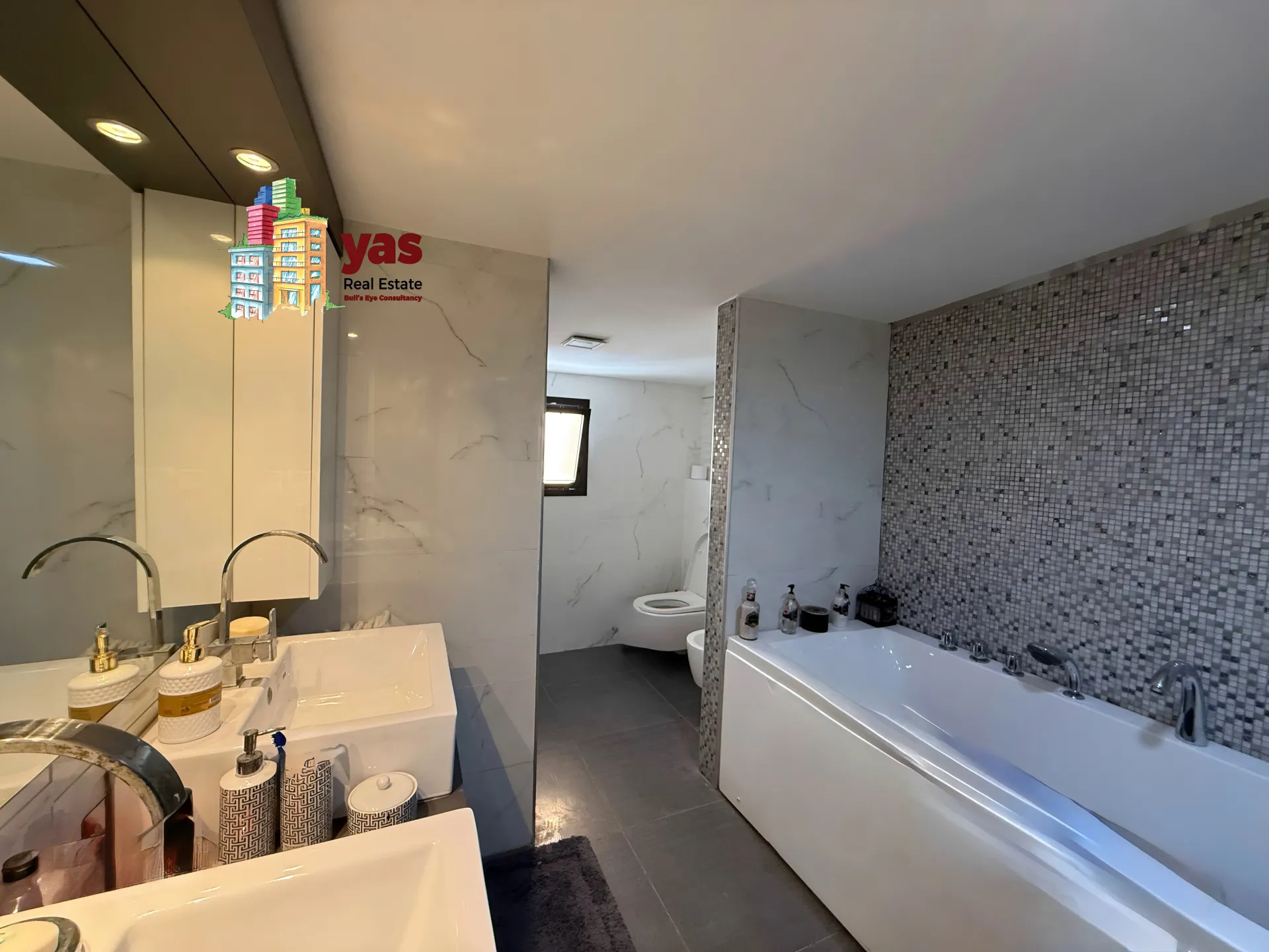 Apartment for Sale in Ballouneh
