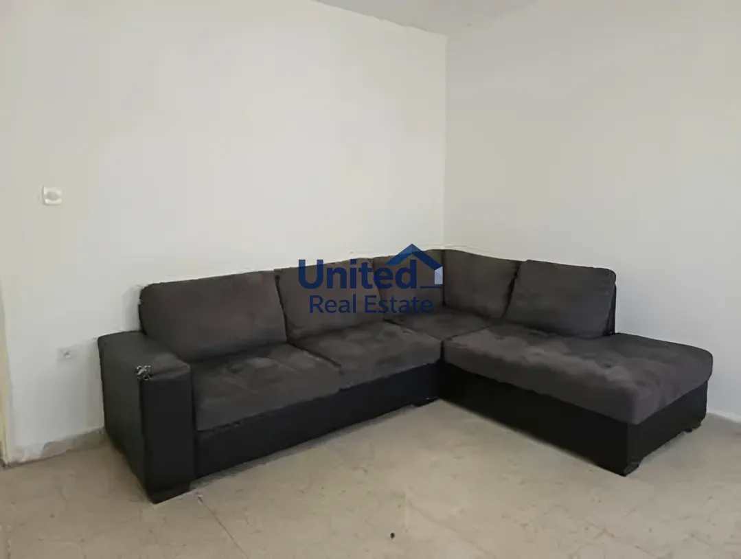 Apartment for sale in Forn El Chebbak