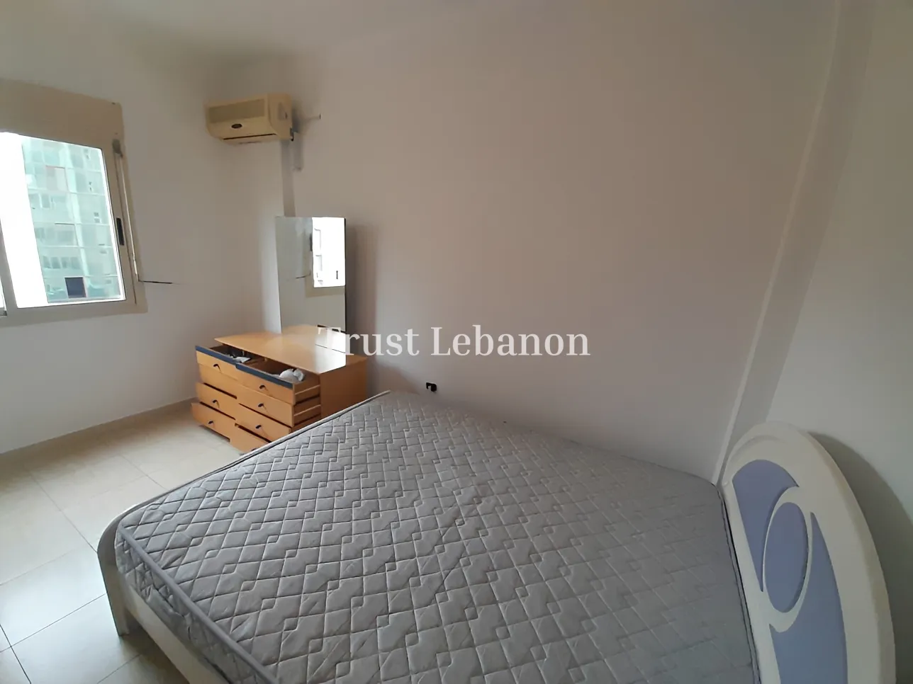 Apartment for sale in Forn El Chebbak