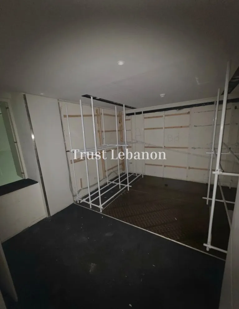 Showroom for rent in Hazmieh, Lebanon