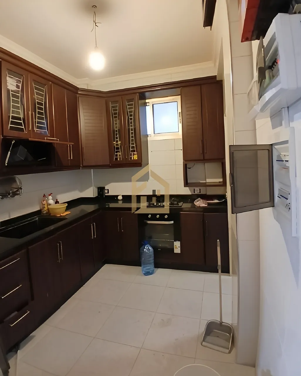 Apartment for Sale in Ain El Mraiseh, Bayrut, Lebanon - 2 bed, 1 bath