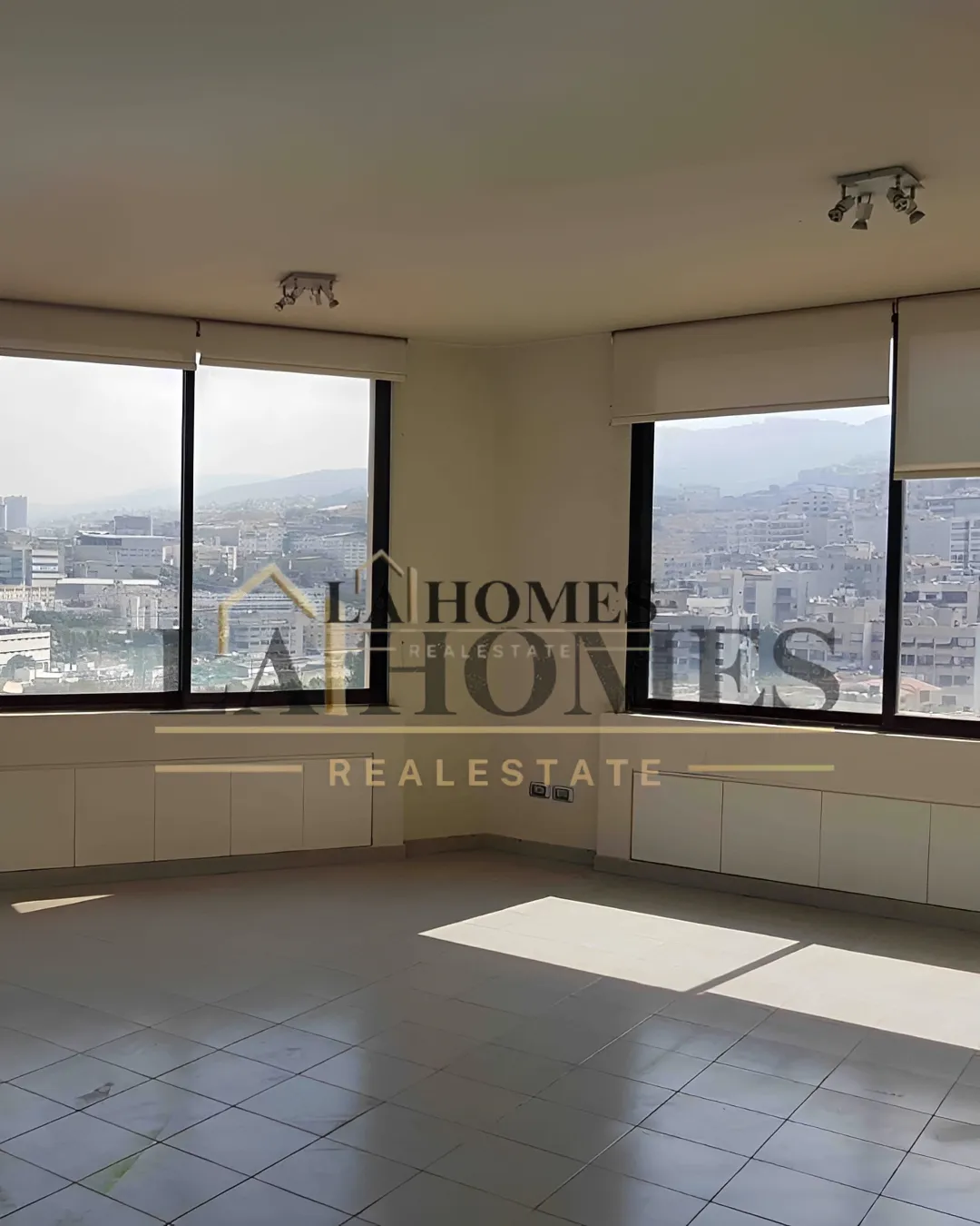 Office for rent in Hazmieh