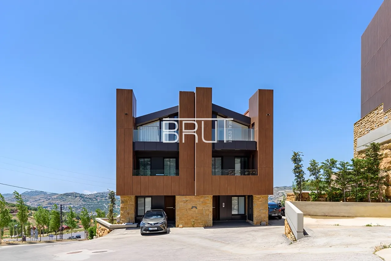Apartment for Sale in Faqra