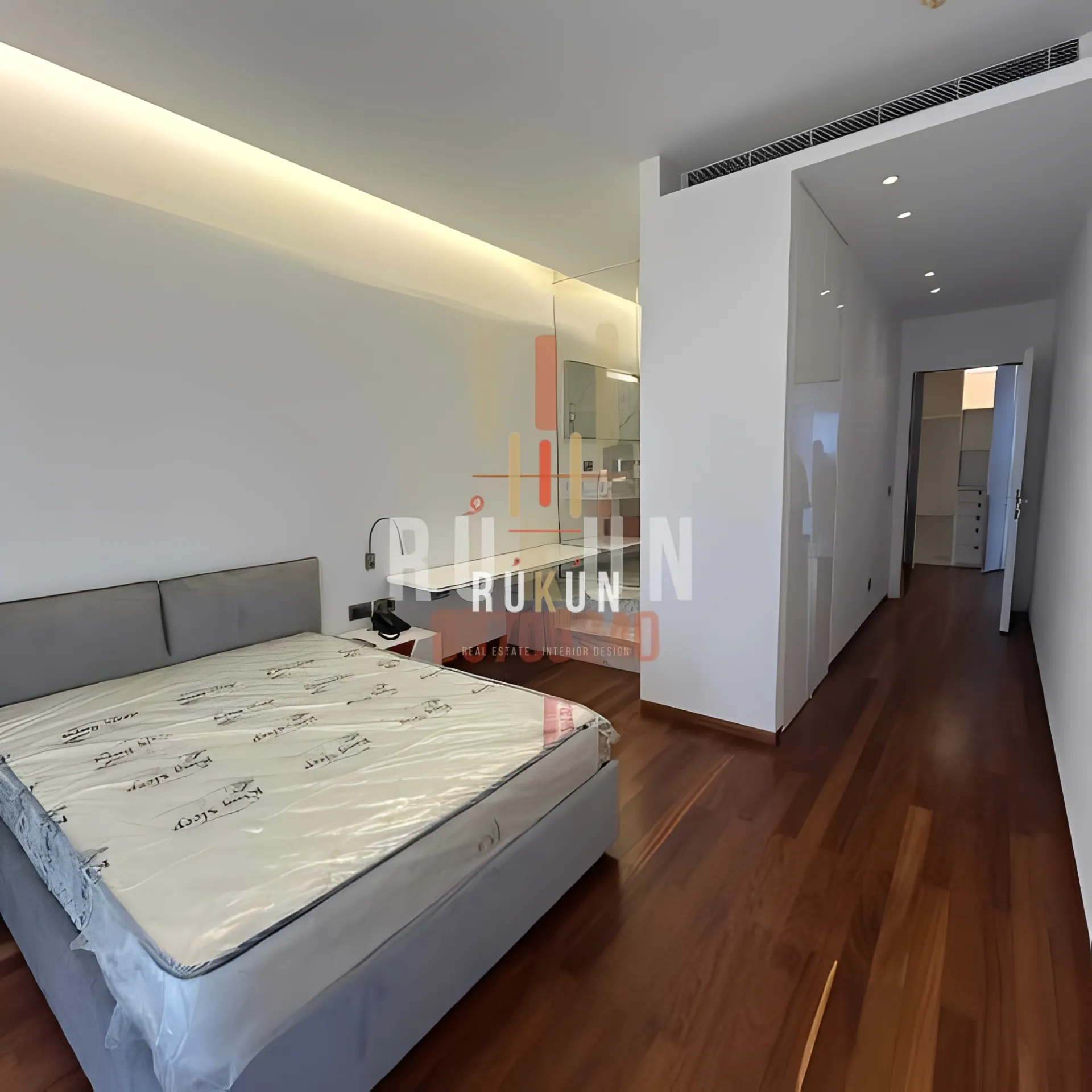 Chalet for sale in Minet El Hosn, Beirut, Lebanon