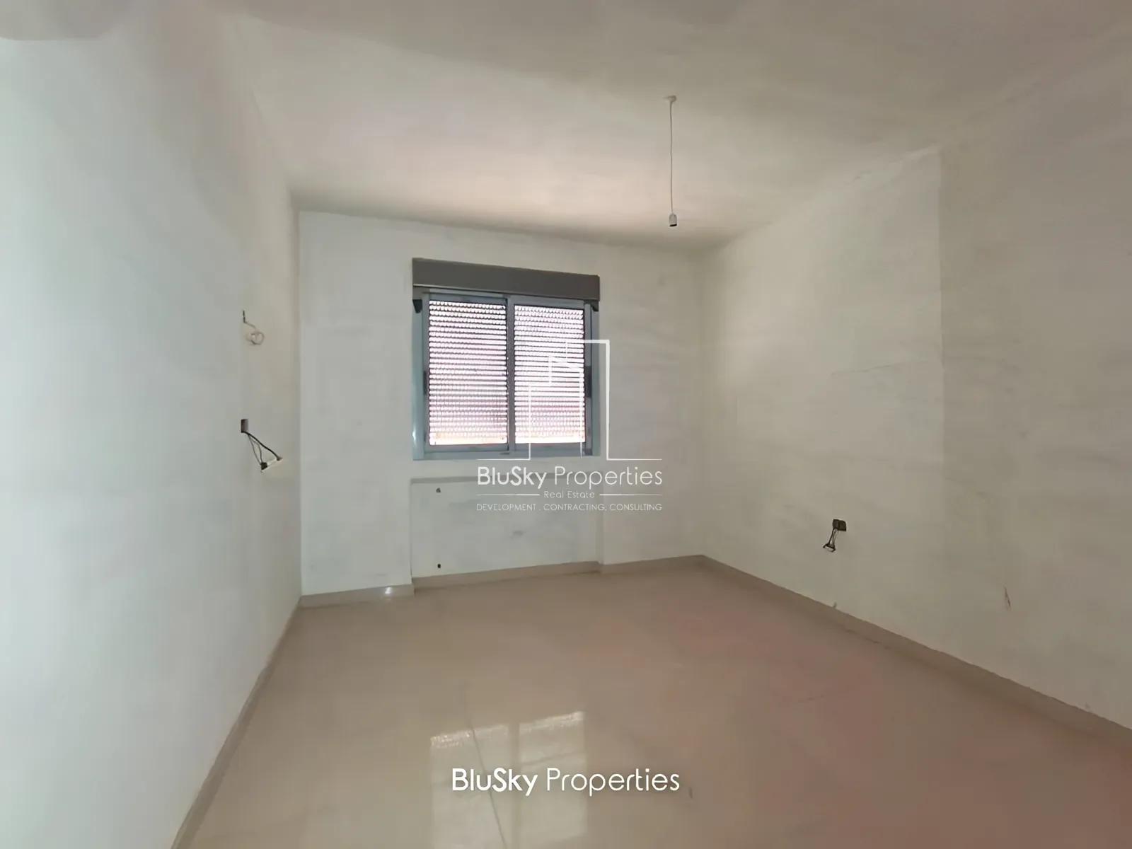 Apartment for Sale in Haret Sakher - 3 bed, 5 bath