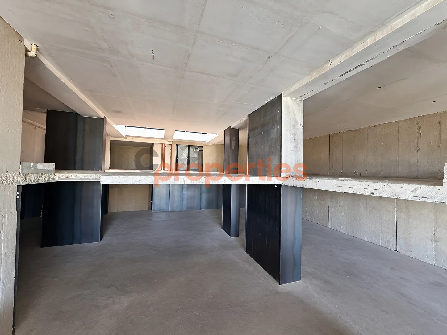 Showroom for Rent in Achrafieh