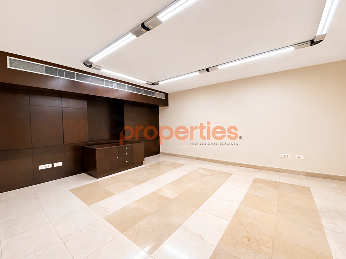 Showroom for Rent in Jal El Dib