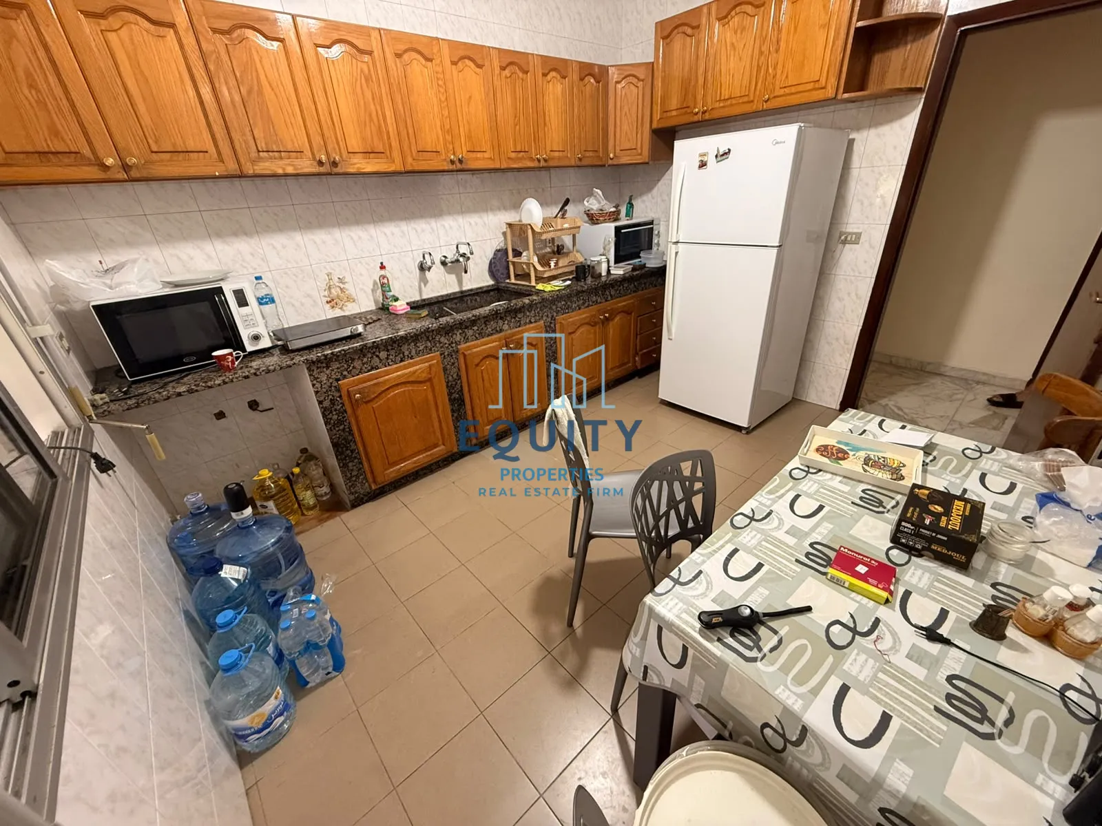 Apartment for rent in Mazraat Yachouh - 3 bed, 3 bath