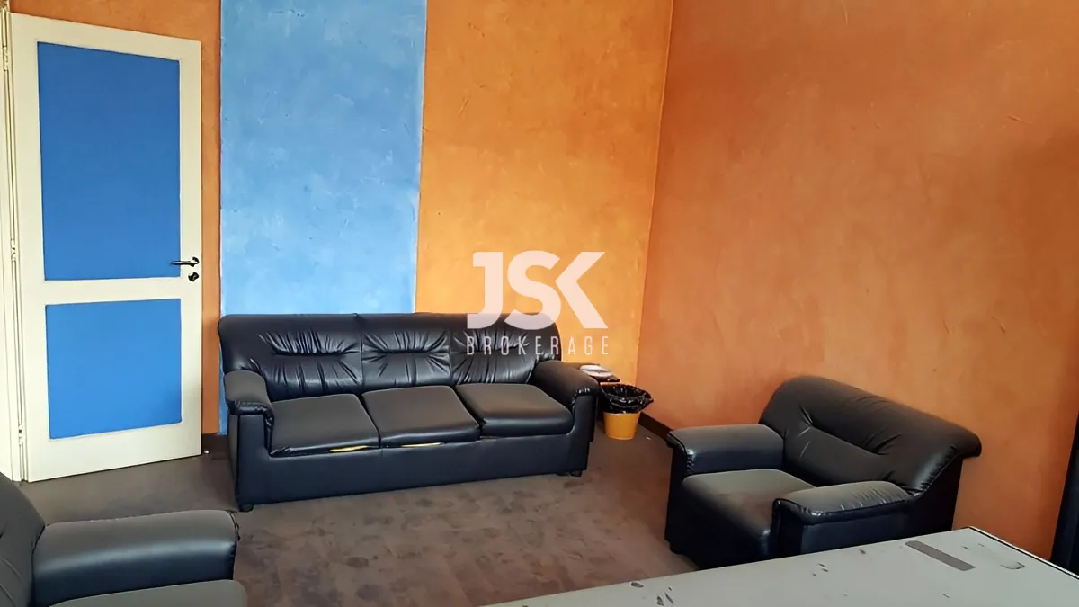 Office for sale in Baouchriyeh
