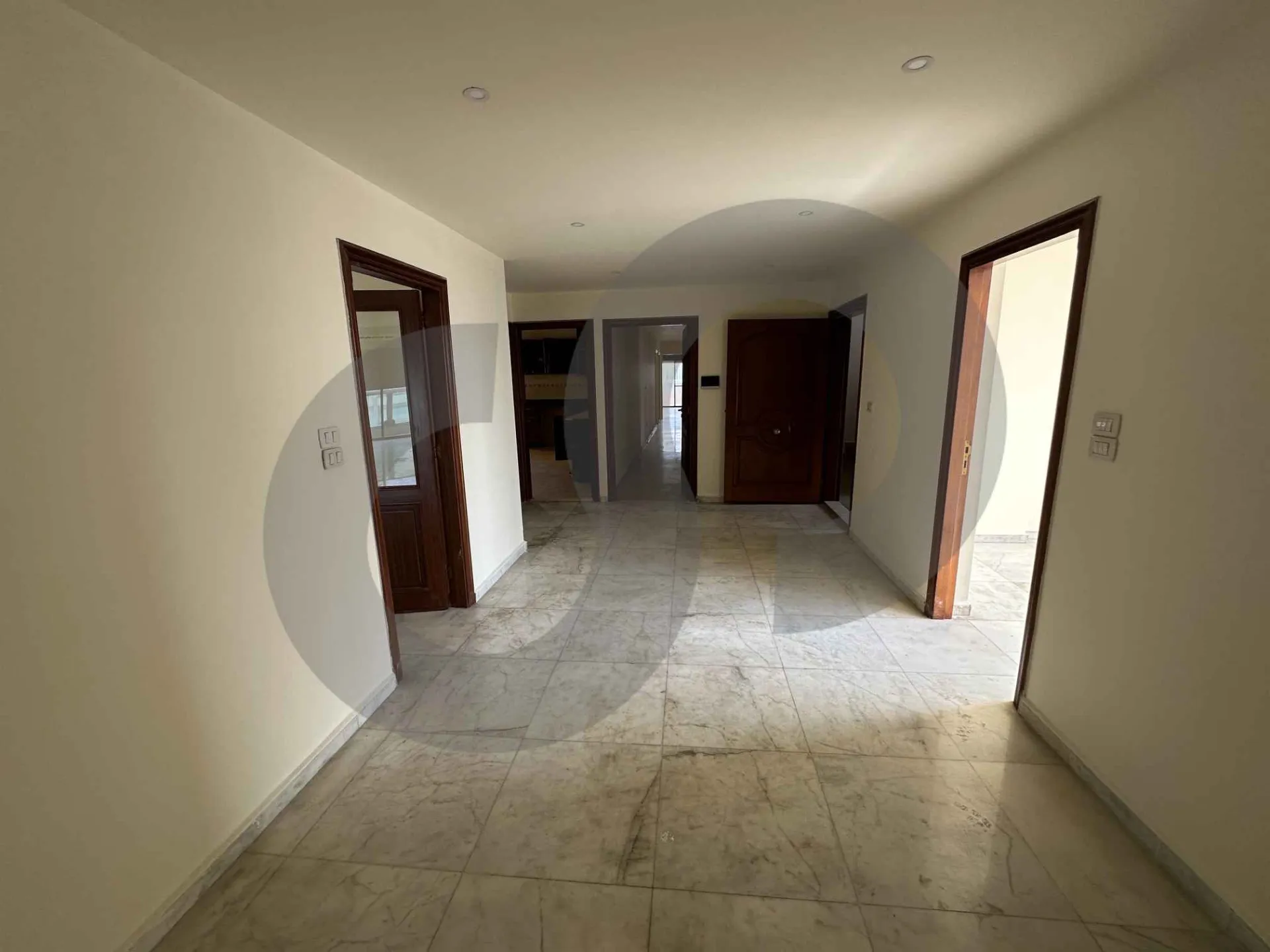 Commercial Property for Rent in Mina