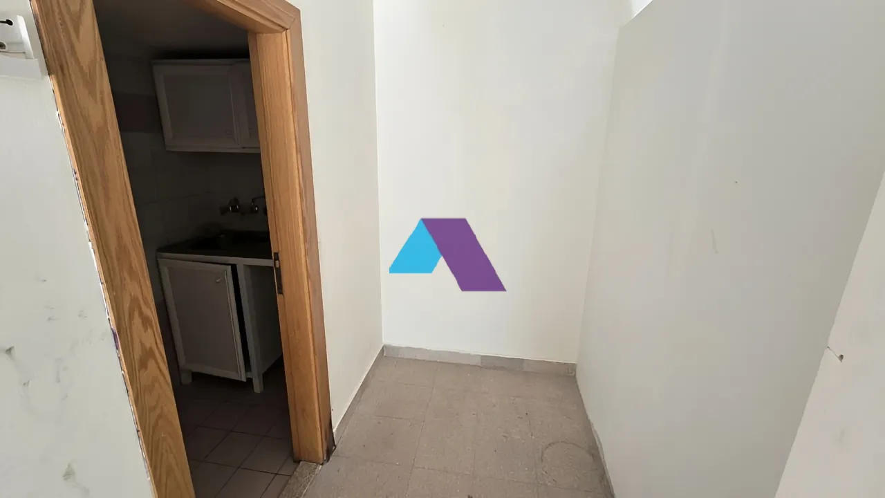 Office for sale in Forn El Chebbak