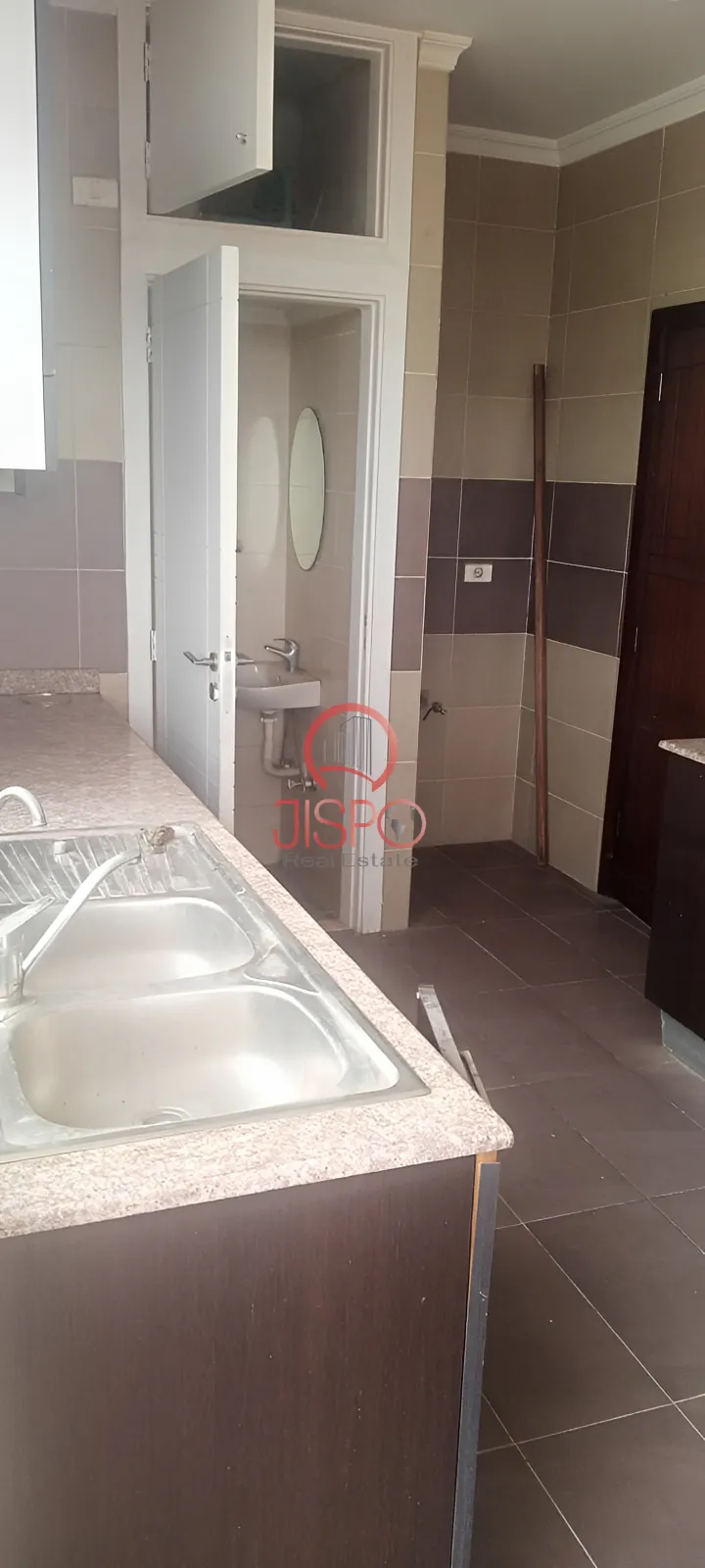 Apartment for Sale in Mar Elias refugee camp