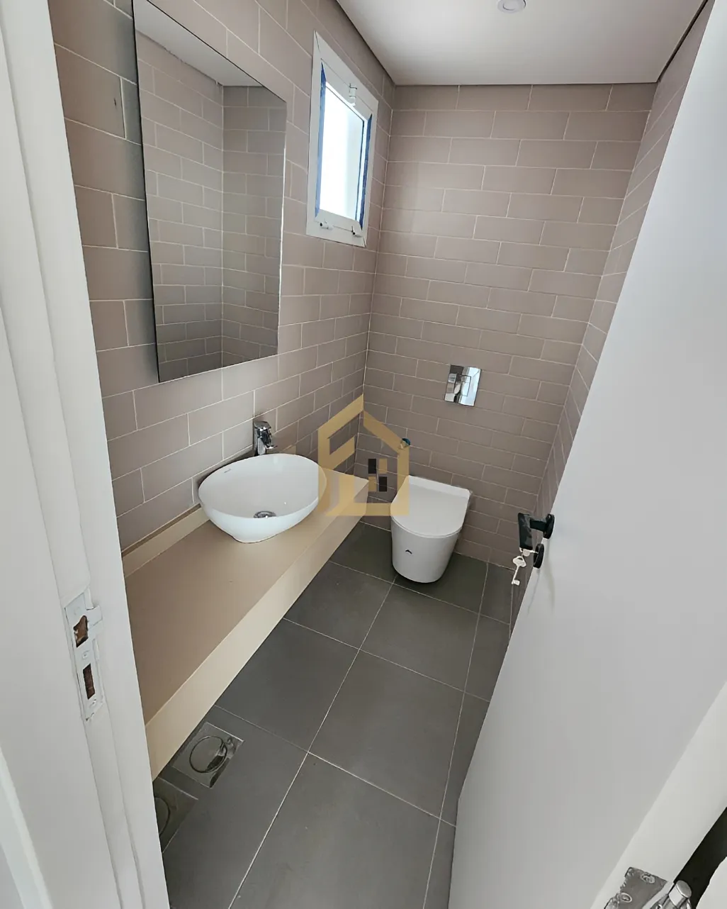 Apartment for rent in Ain El Remmaneh, Lebanon - 3 bed, 3 bath