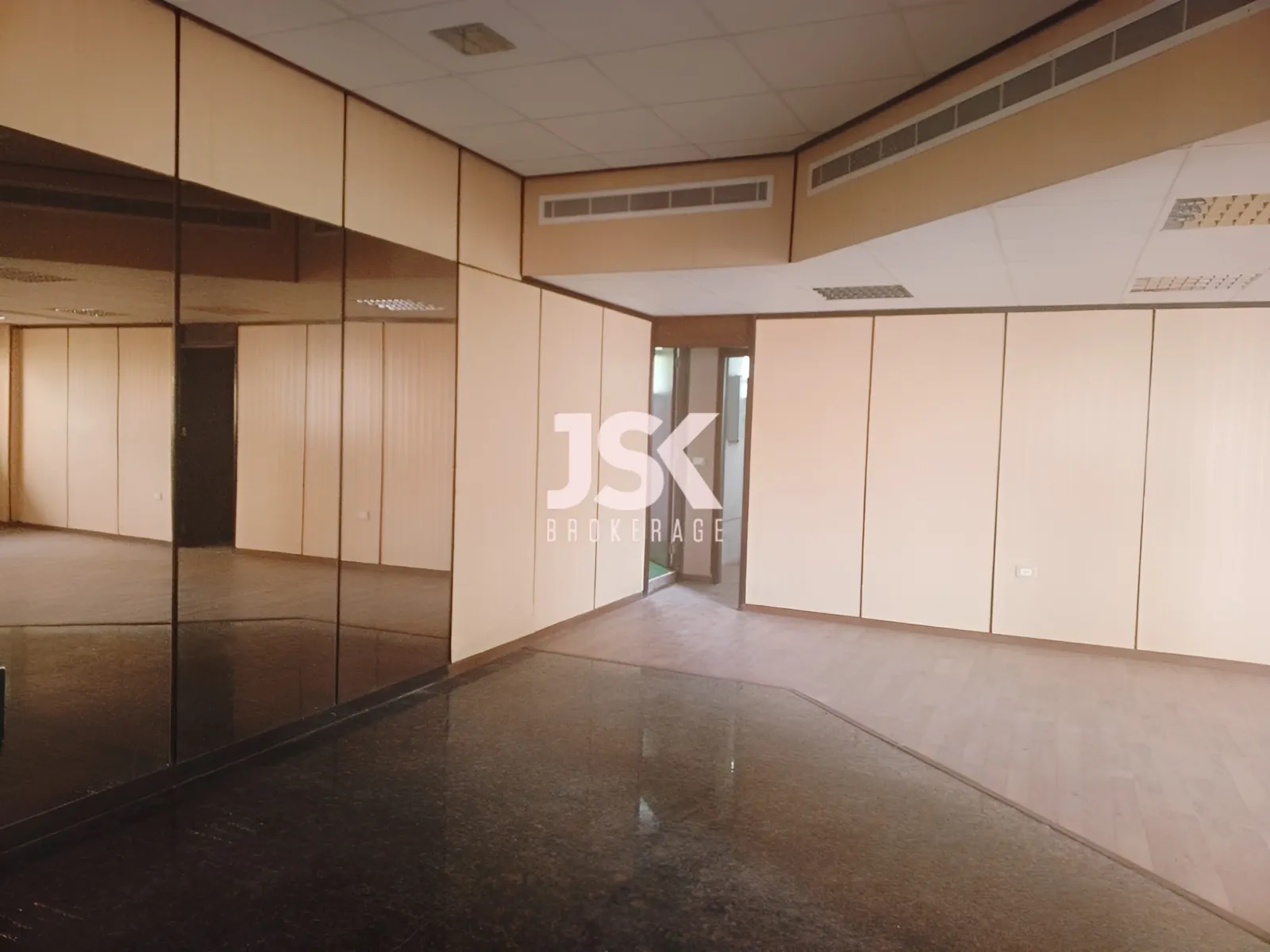 Office for Sale in Jounieh