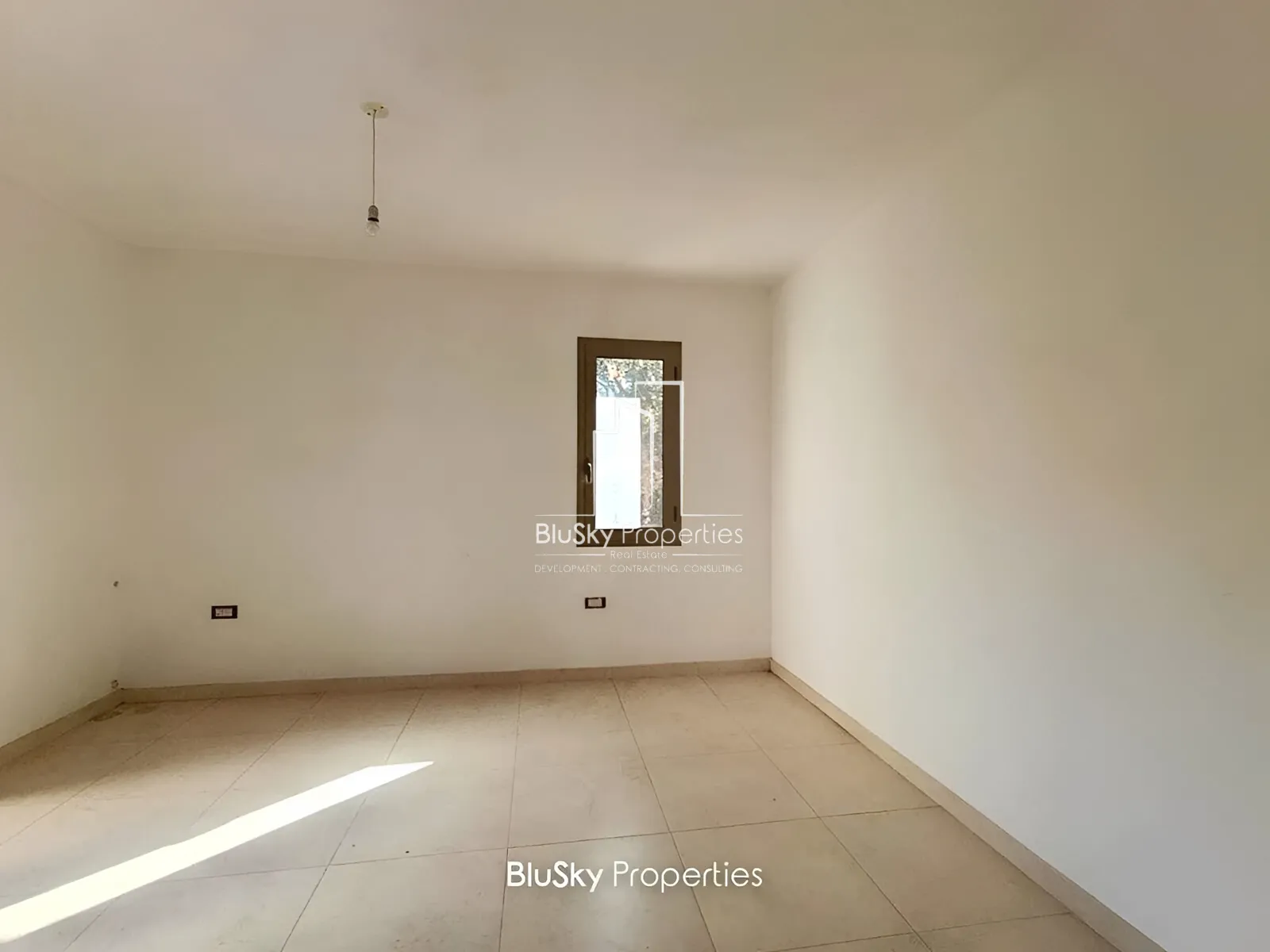 Apartment for Sale in Haret Sakher