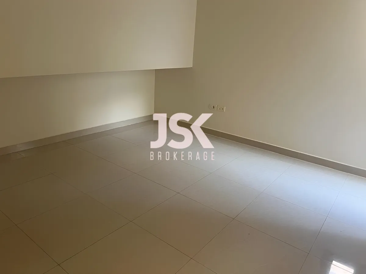 Apartment for Sale in Chouaifet El Aamroussieh, Lebanon