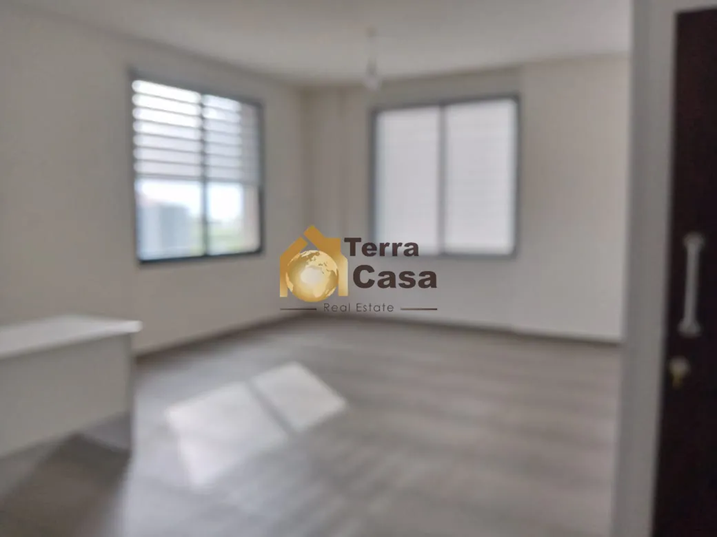 Office for sale in Ksara
