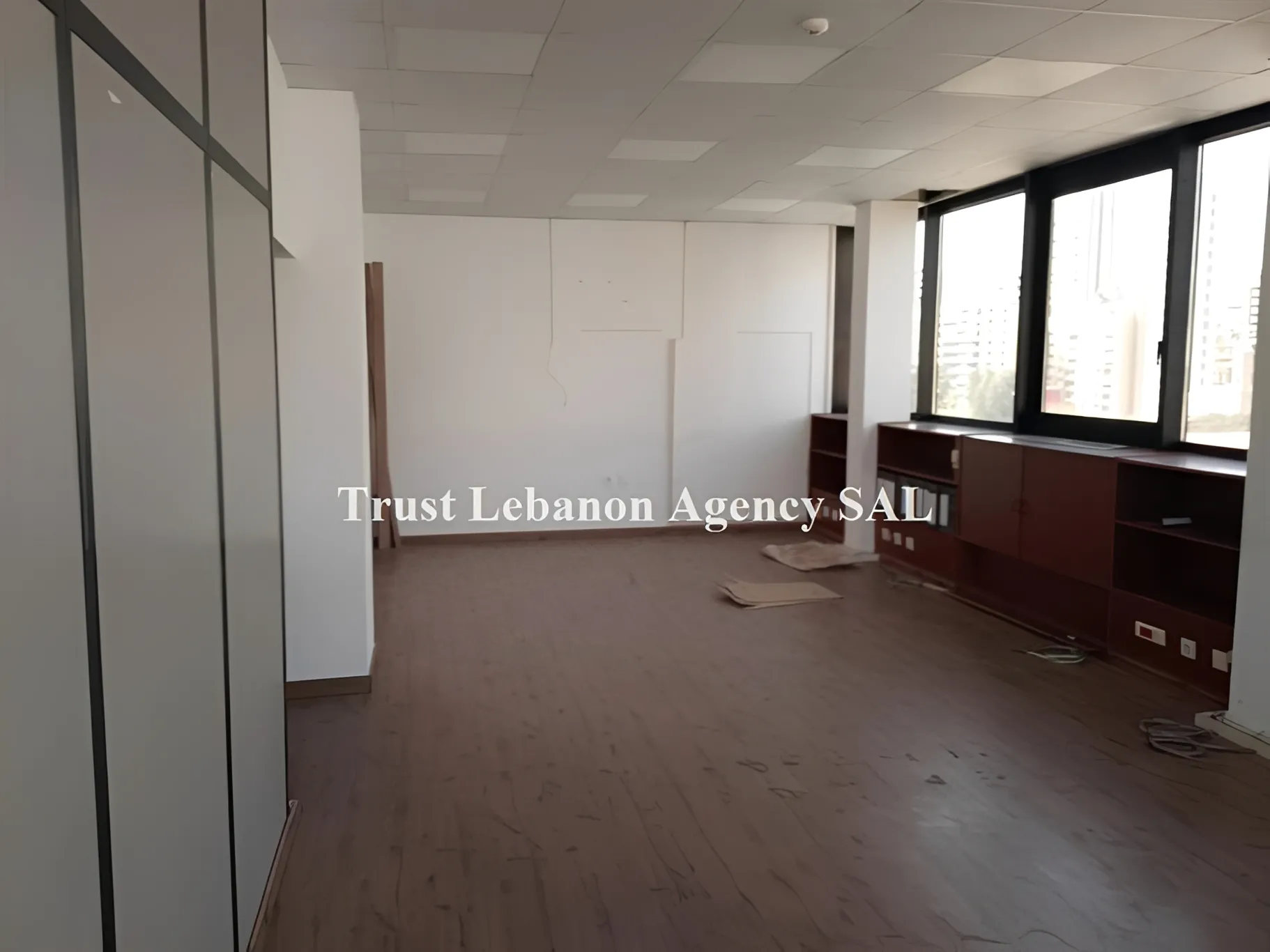 Office For Rent in Sanayeh,