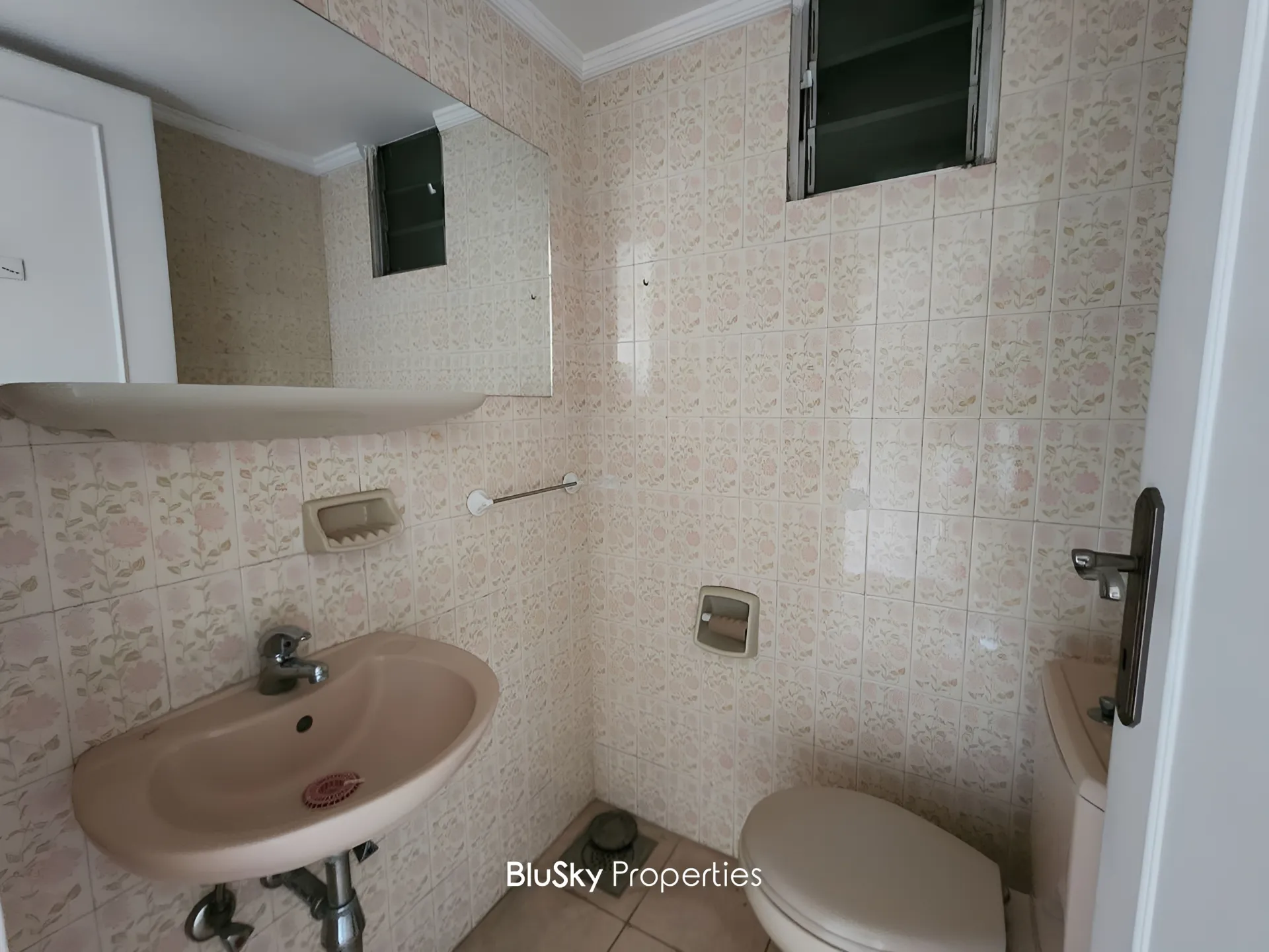 Apartment for sale in Horch tabet, lebanon