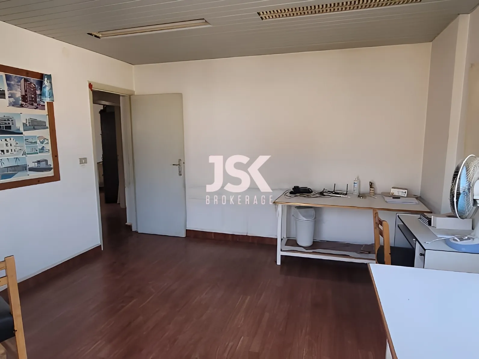 Office for Sale in Jounieh