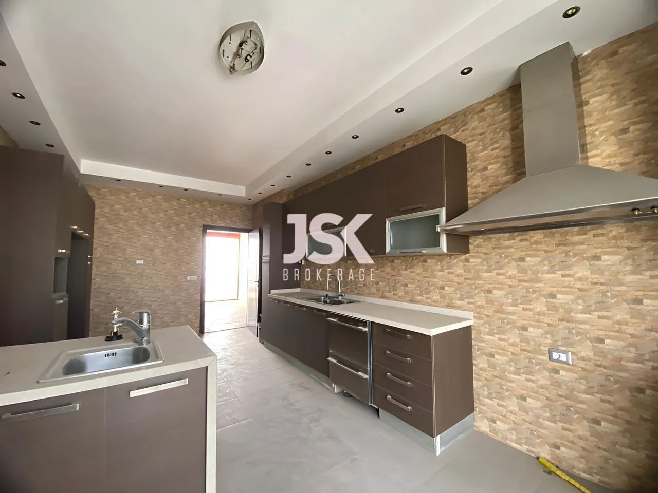 Apartment for Rent in Ras