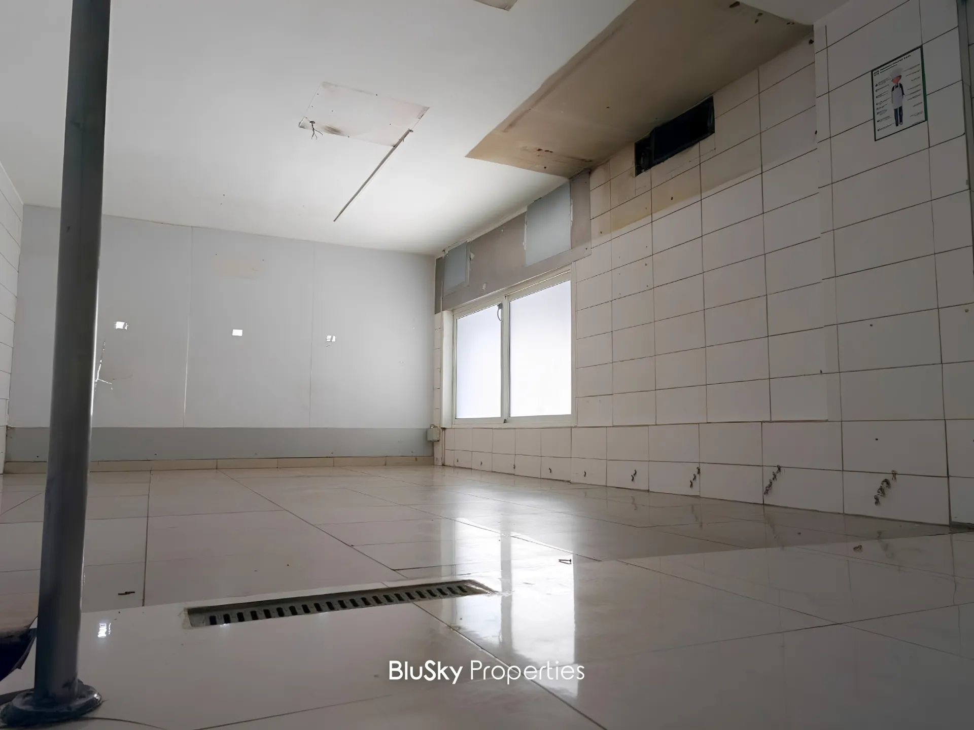 Shop for rent in Jal El Dib