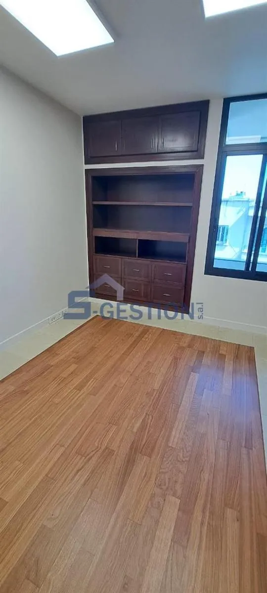 Office for Sale in Achrafieh