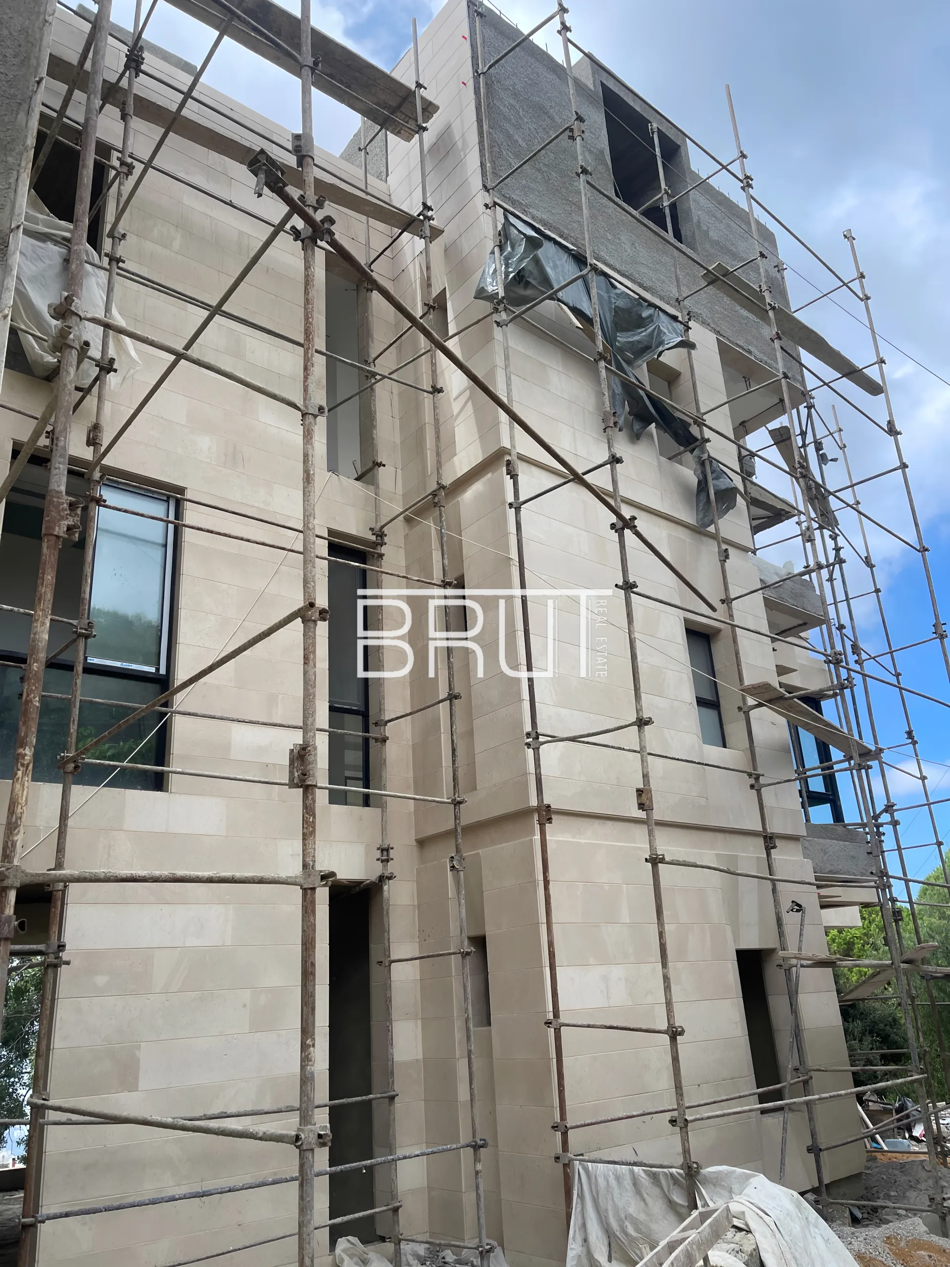 Apartment for Sale in Sehayleh