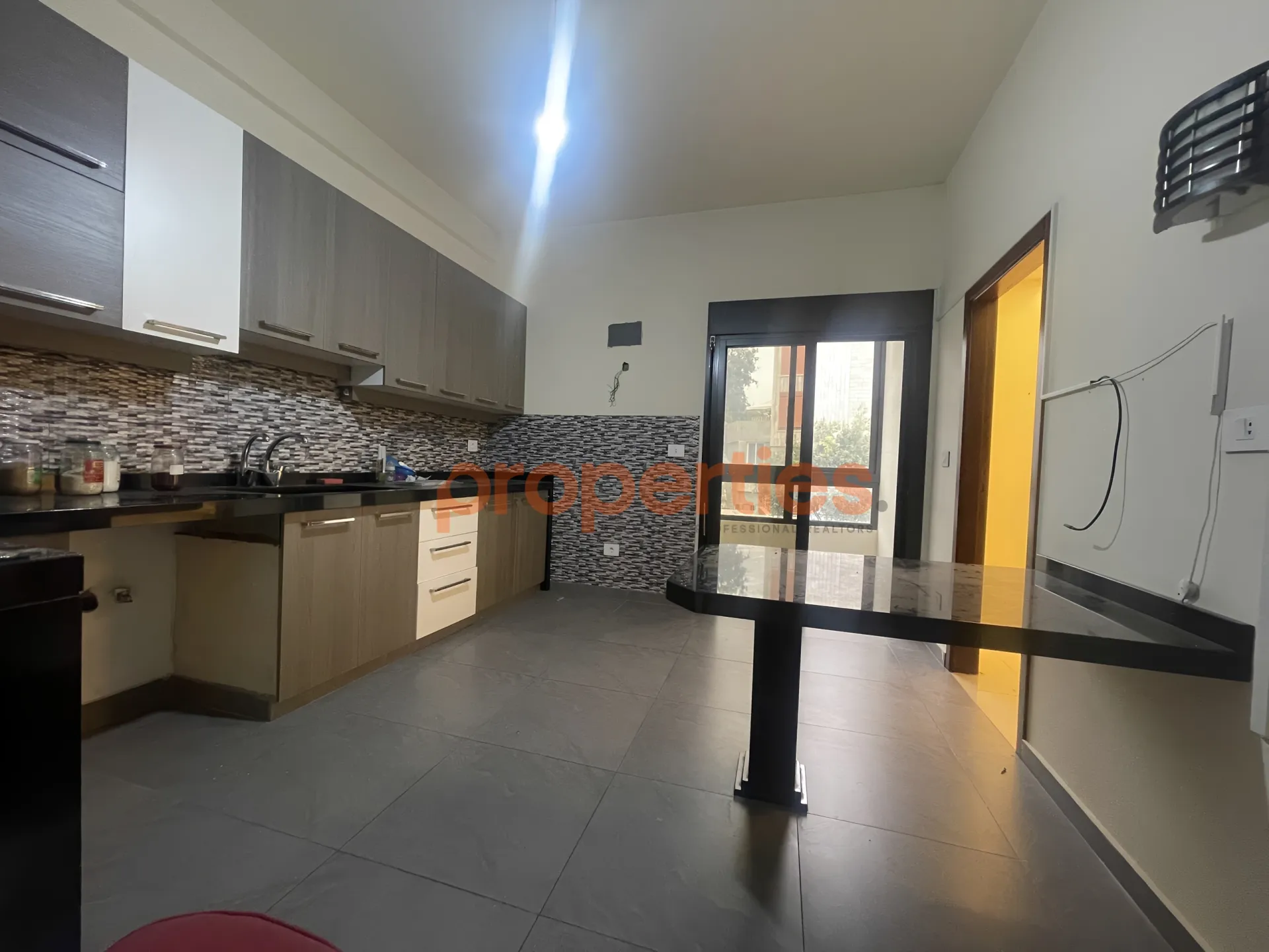 Apartment for Rent in Ajaltoun