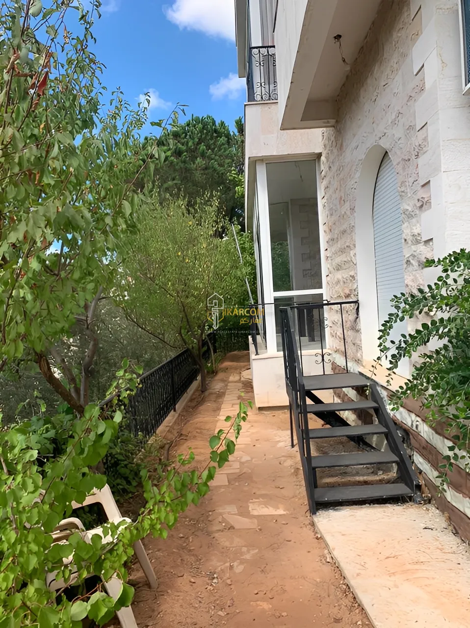 Villa for Sale in Beit Meri