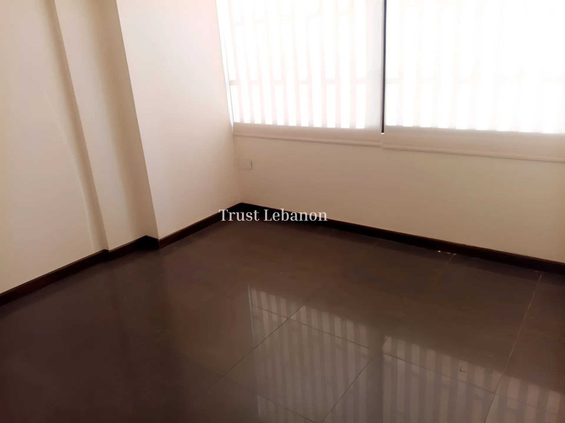 Office for Rent in Daoura, Lebanon