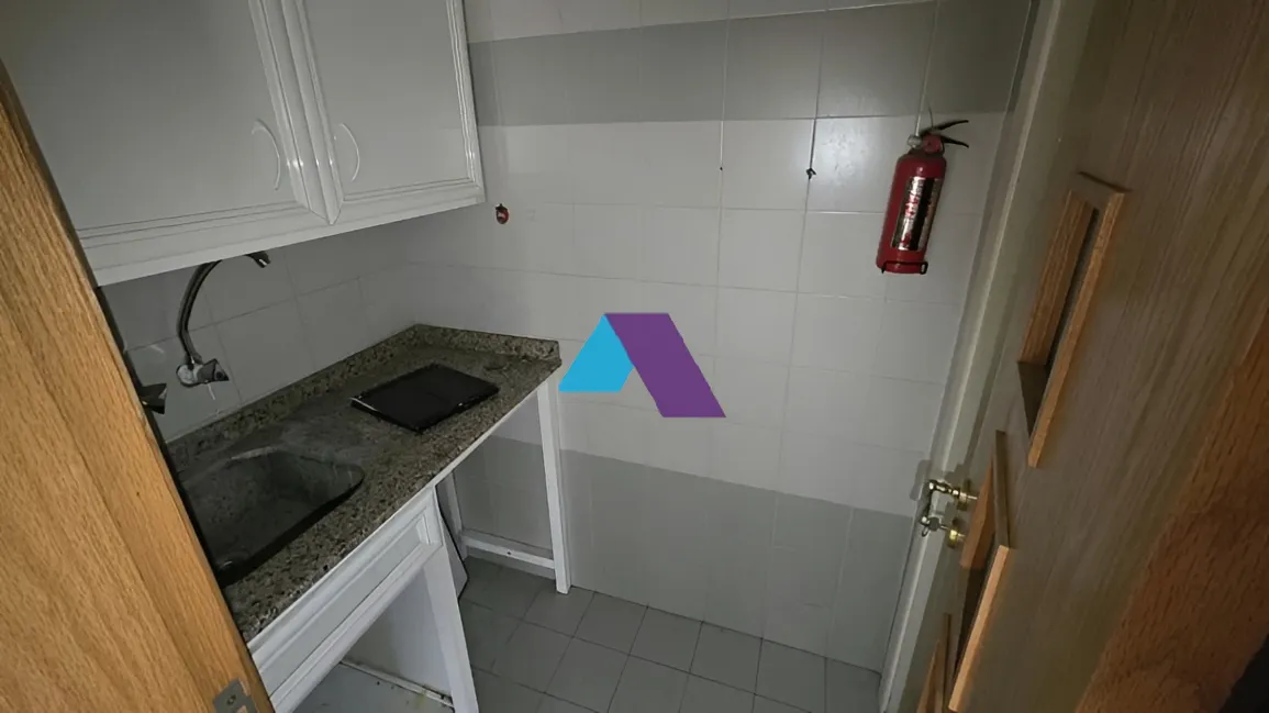 Office for sale in Forn El Chebbak