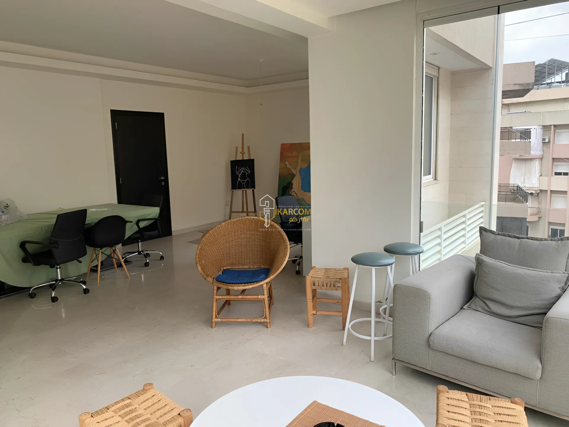 Apartment for Sale in Jdeideh - 3 bed, 4 bath