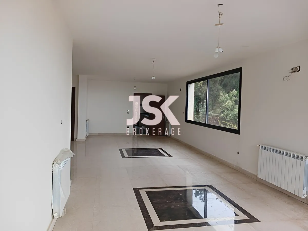 Apartment for Sale in Mazraat Yachoua, Lebanon - 4 bed, 4 bath