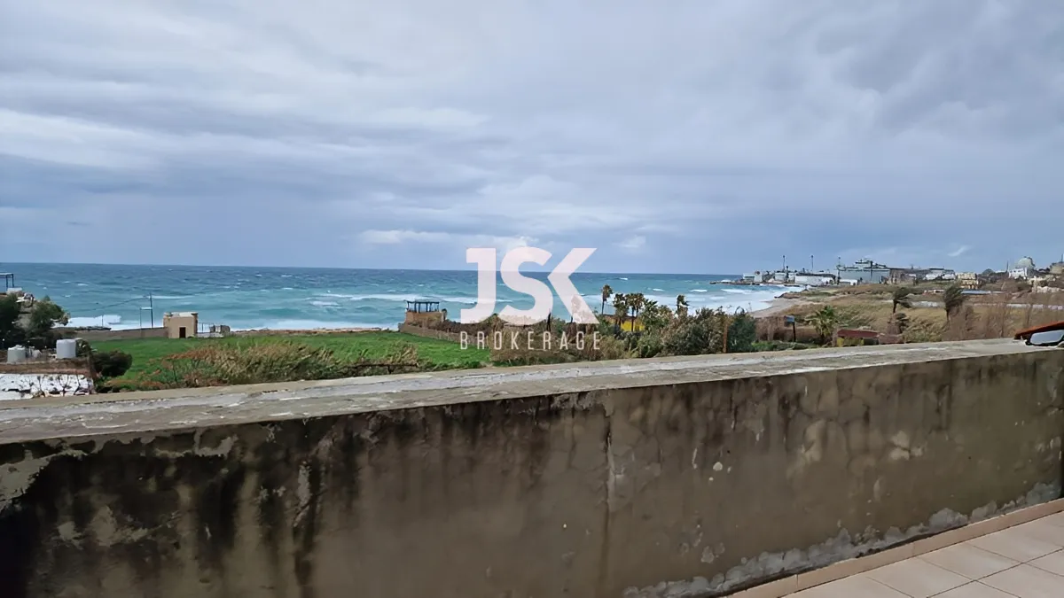 Office for rent in Batroun