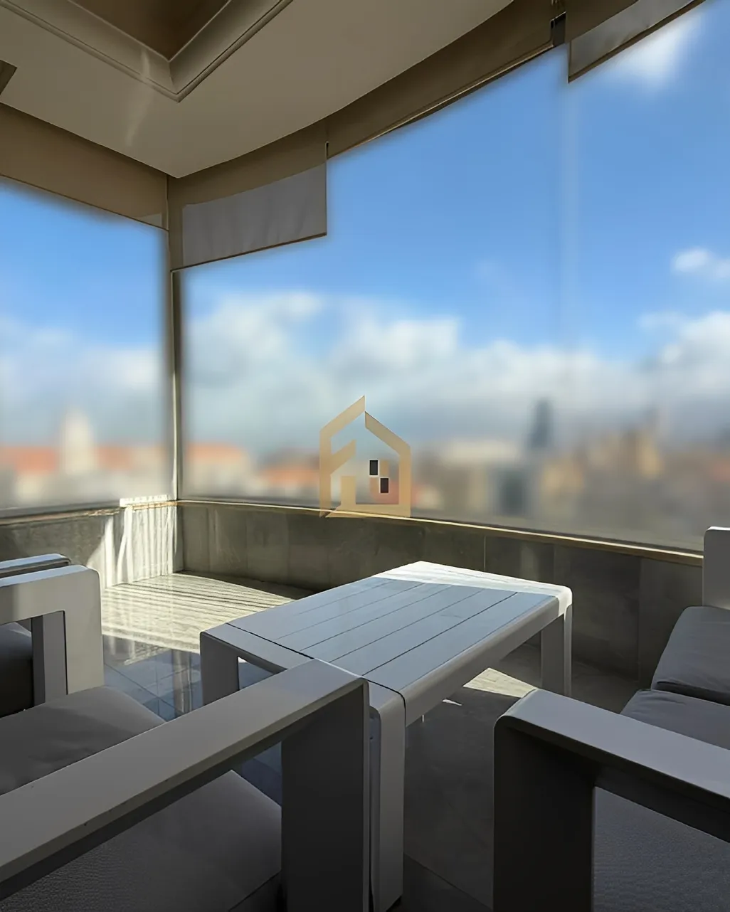 Apartment for rent in Serail, Bayrut, Lebanon - 3 bed, 4 bath