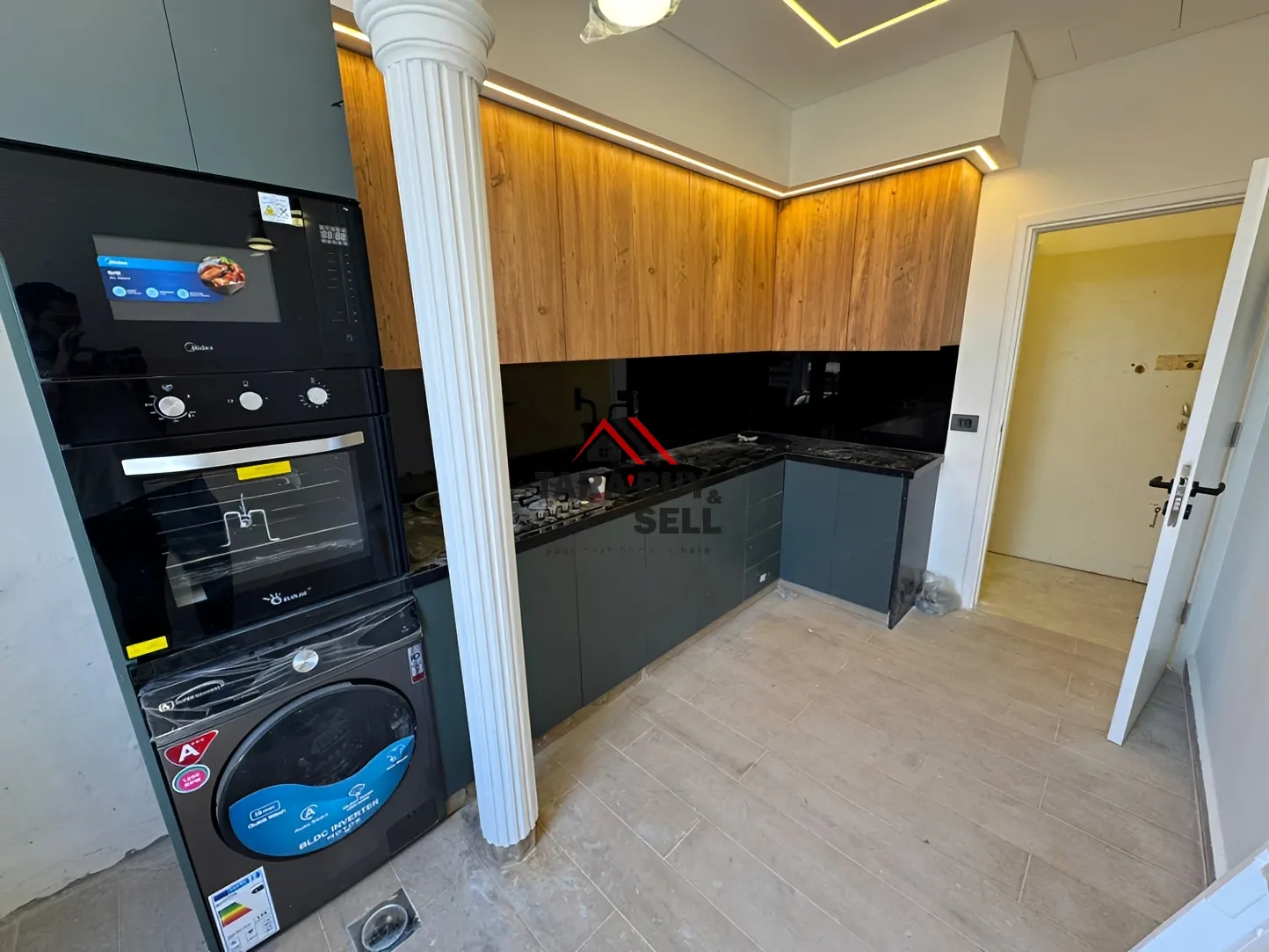 Apartment for sale in Achrafieh, Beirut, Lebanon - 2 bed, 2 bath