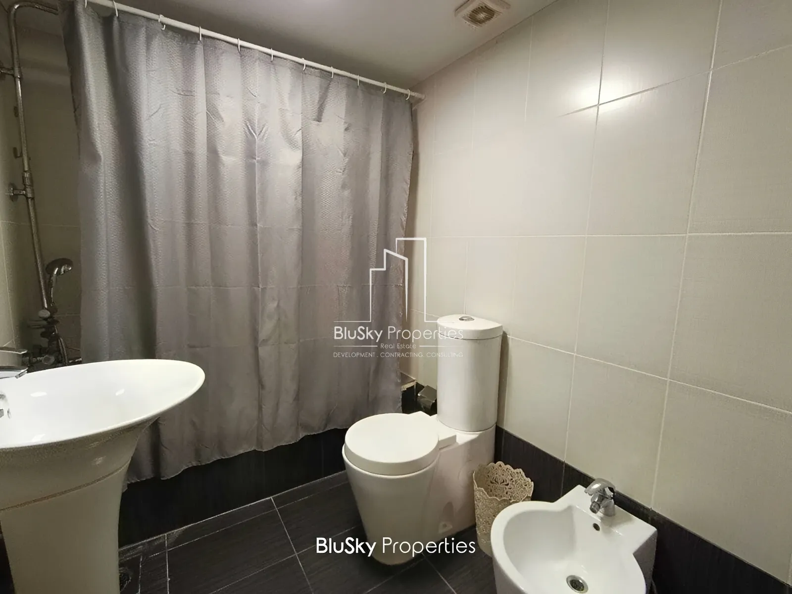 Apartment  for Sale in Halat