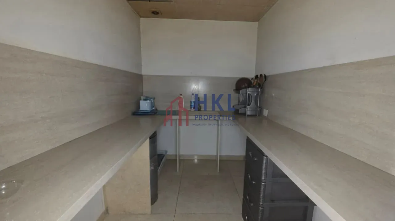 Commercial for sale in Ain Al Mraiseh, Beirut, Lebanon