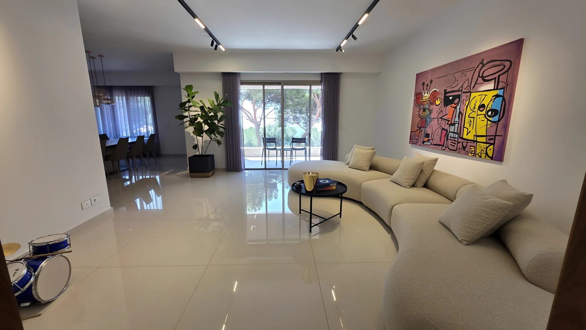 Apartment for Sale in Beit Meri