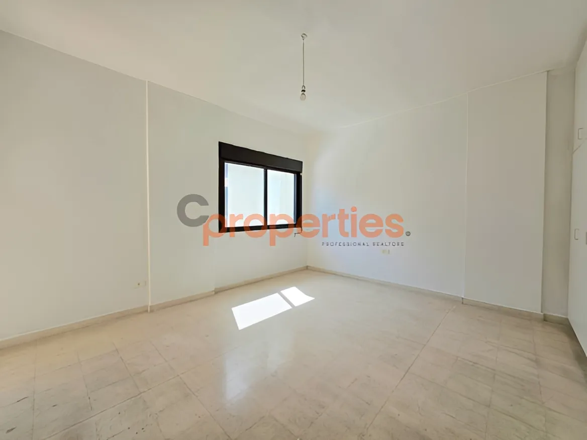 Duplex for sale in Zikrit