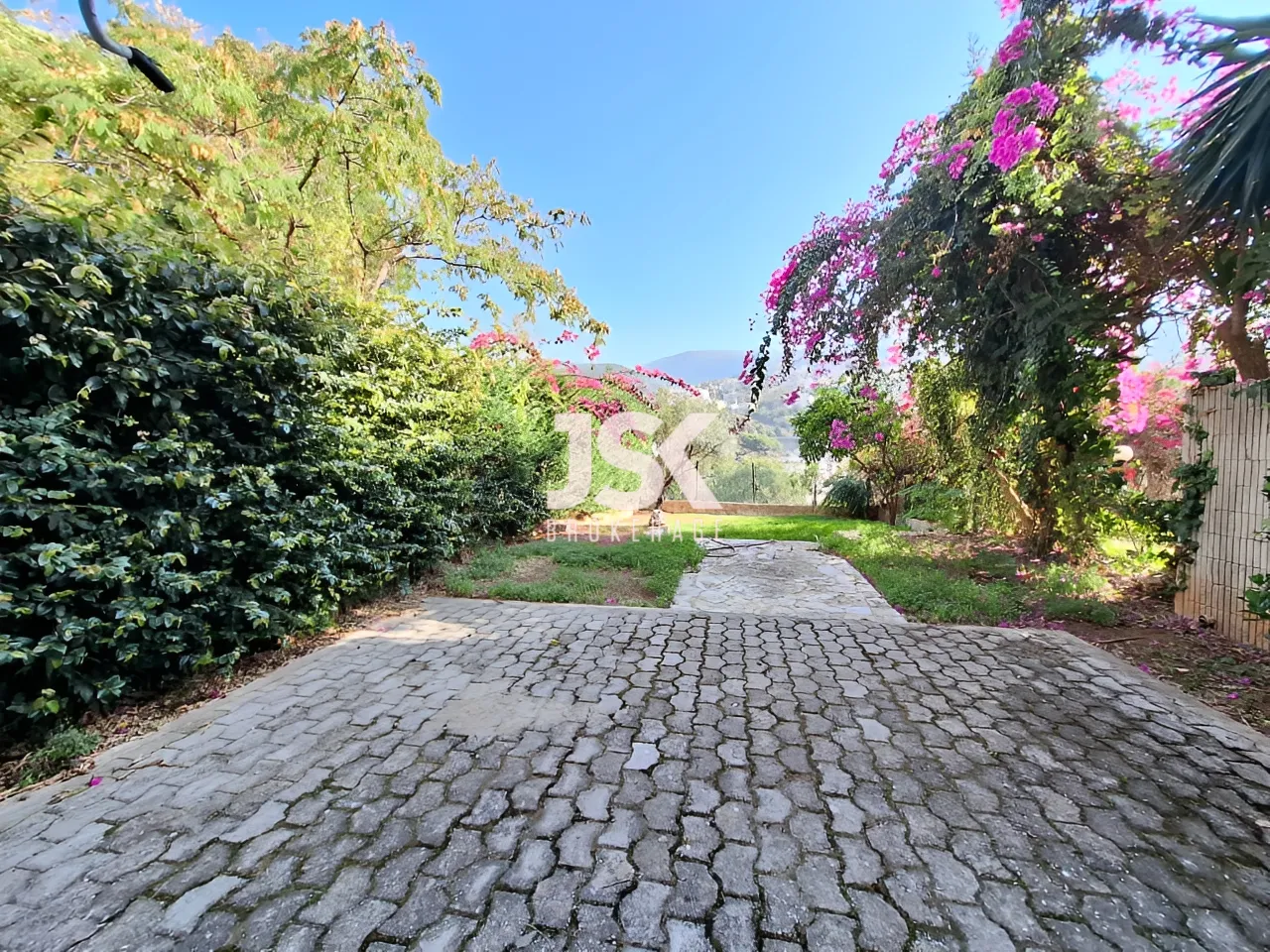 Duplex for Rent in Adma w Dafnah