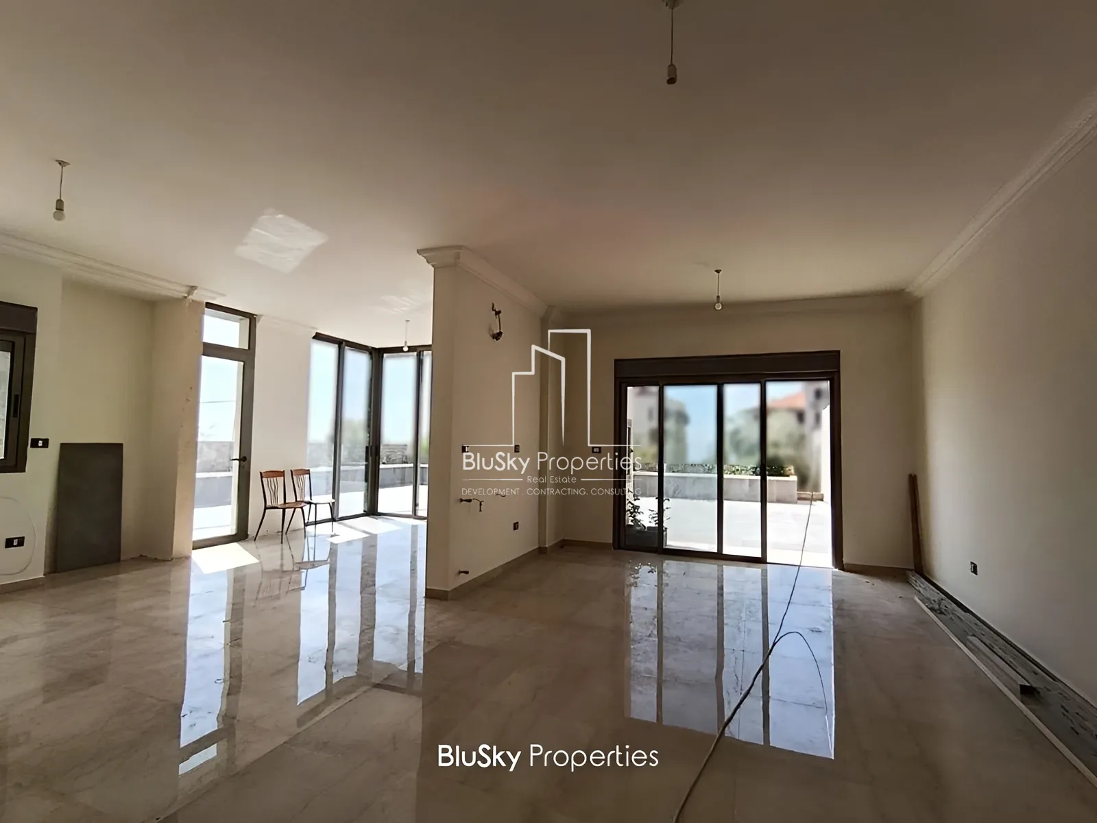 Apartment for Sale in Kfarhbeb - 3 bed, 4 bath