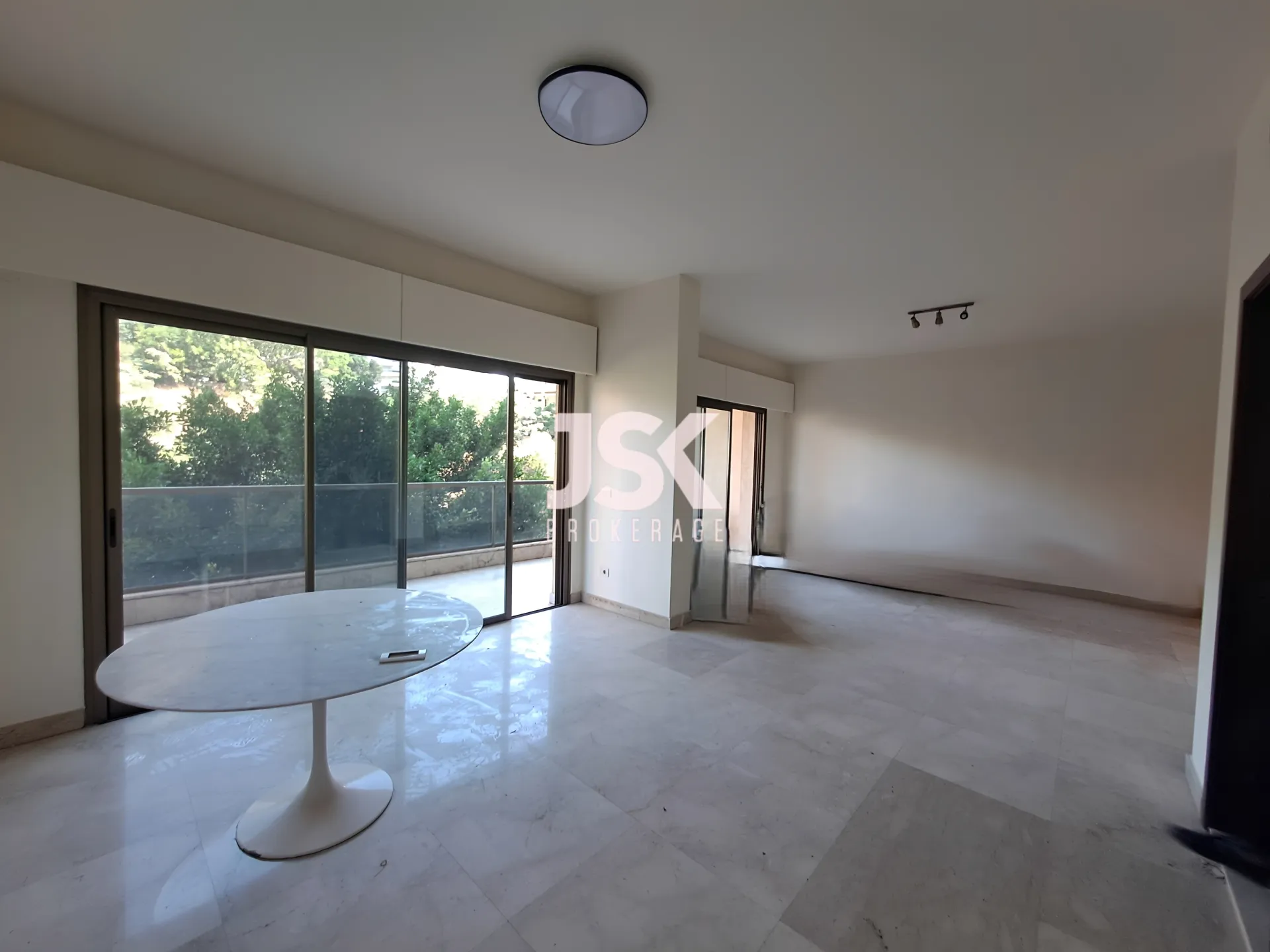 Apartment for Rent in Kraytem