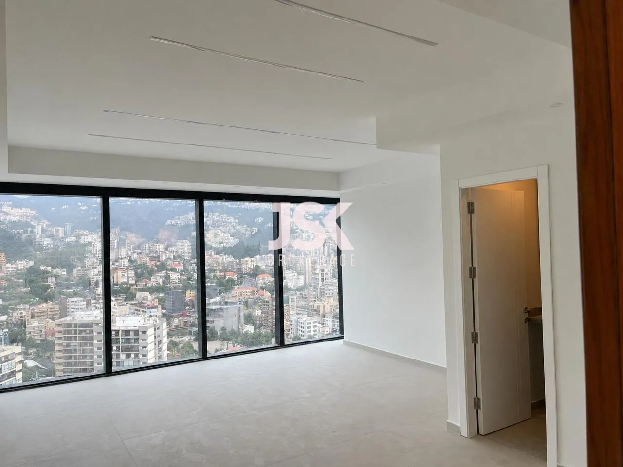 Office for Rent in Naqqache