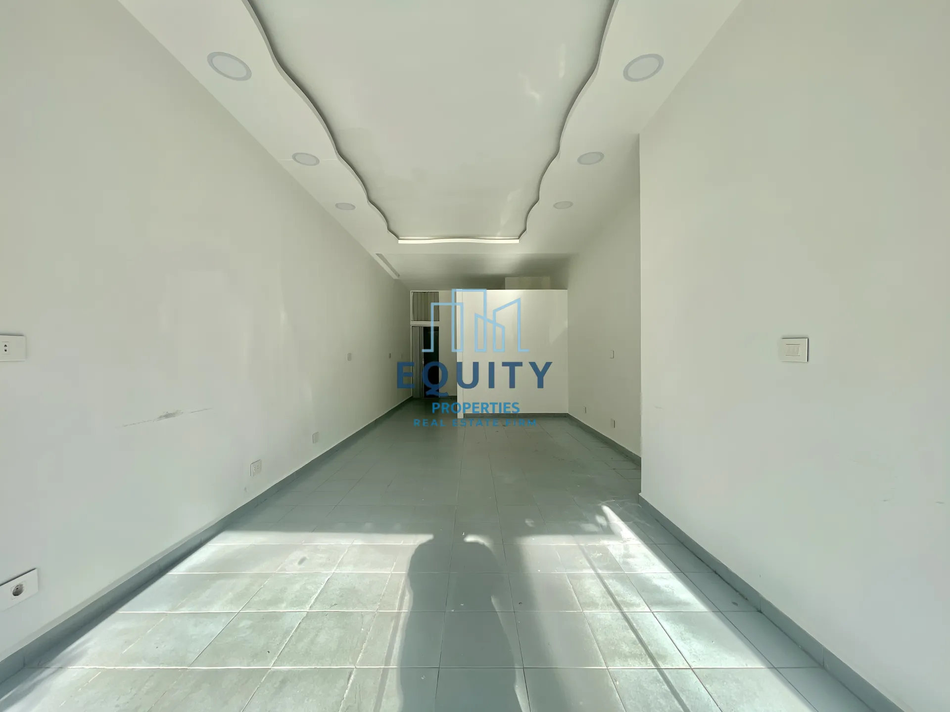 Restaurant for rent in Zouk Mosbeh