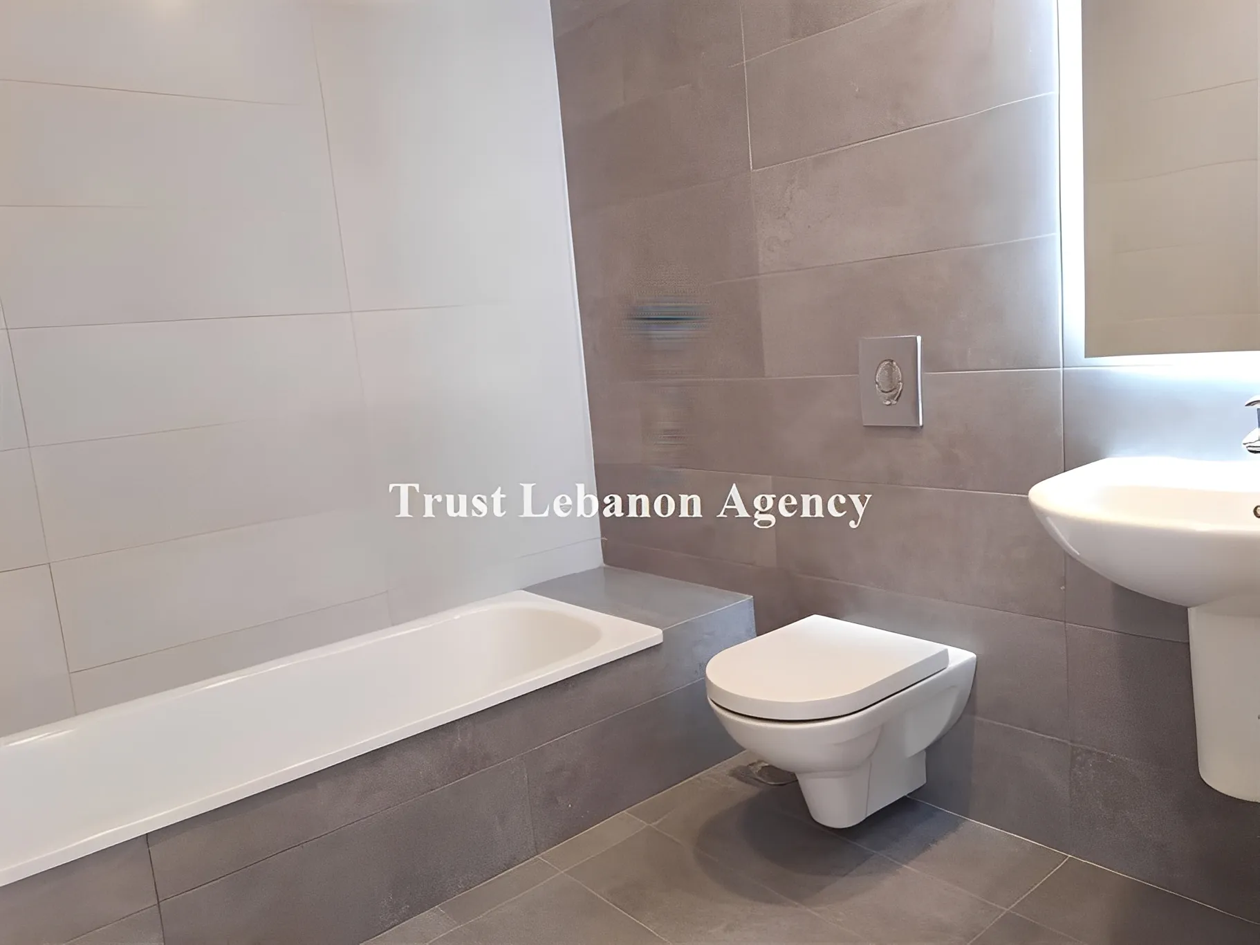 Triplex for Sale in Baabda yarzeh