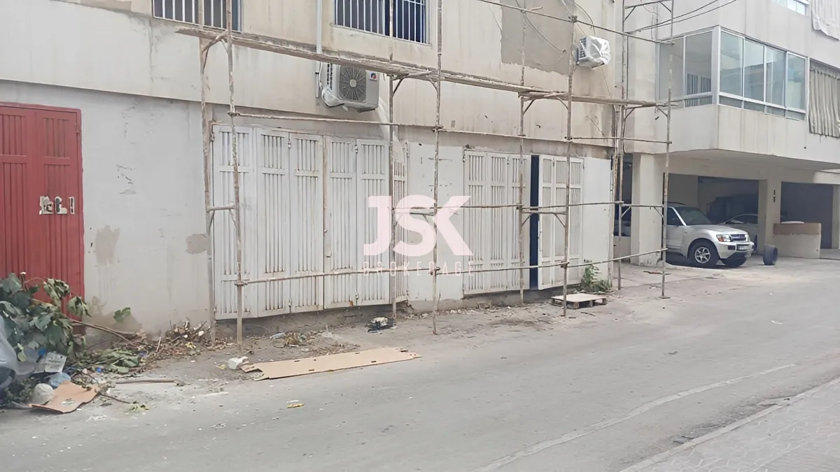 Shop for rent in Dekwaneh