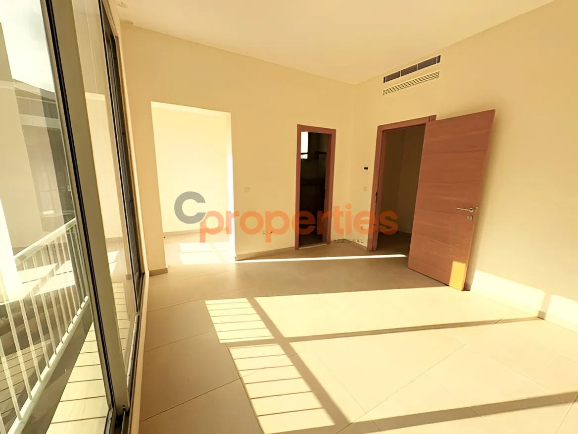 Apartment for Rent in Louaizeh