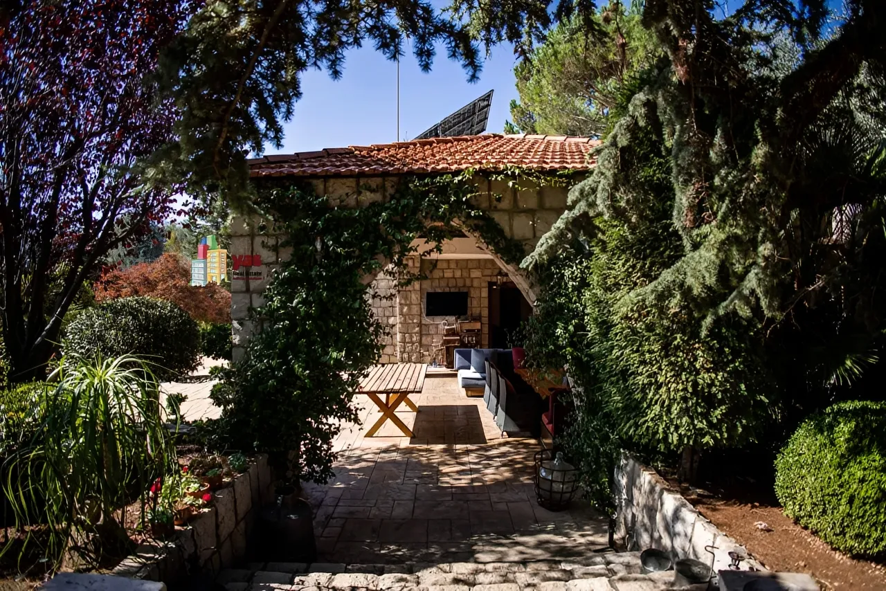 Villa for Sale in Ajaltoun